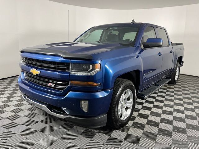 Used 2017 Chevrolet Silverado 1500 LT w/ All Star Edition AWD/4WD image 6