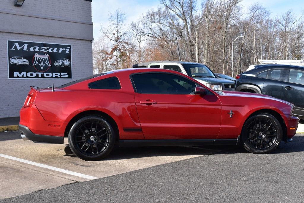 Used 2012 Ford Mustang Premium RWD image 4