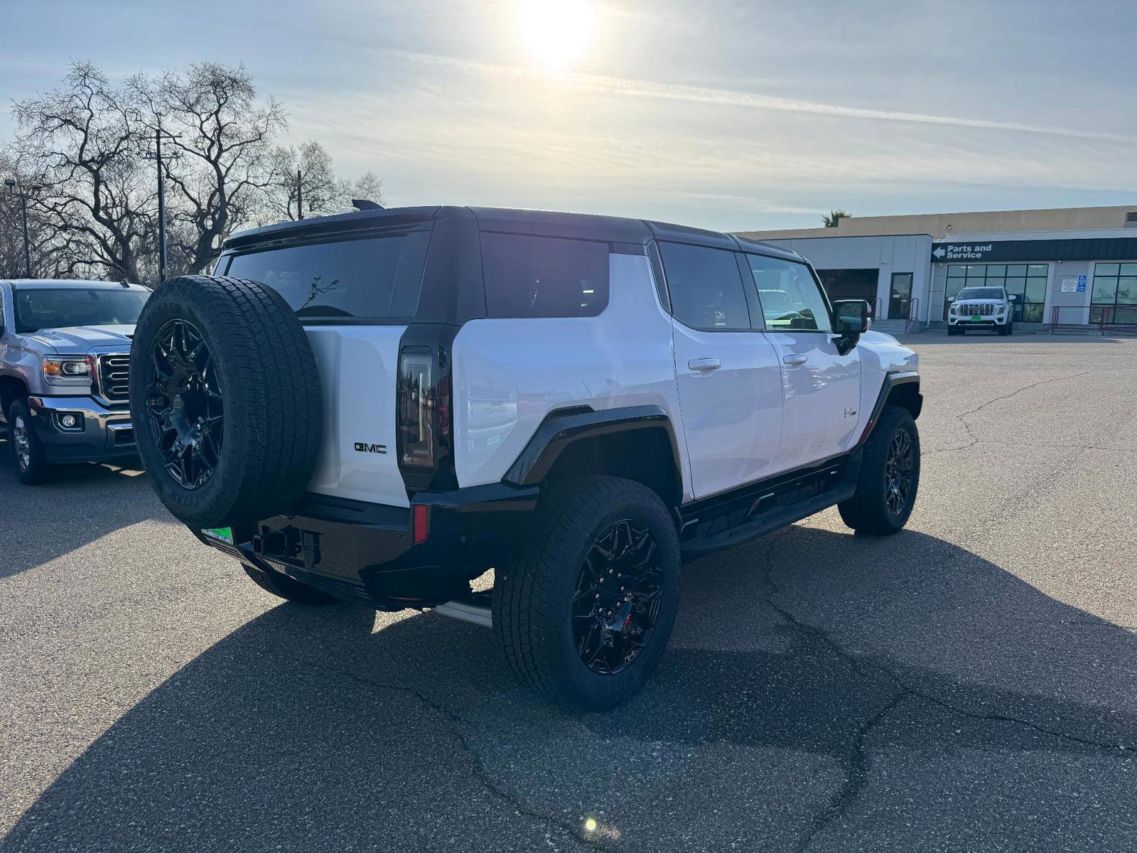 New 2025 GMC Hummer EV 2X image 4