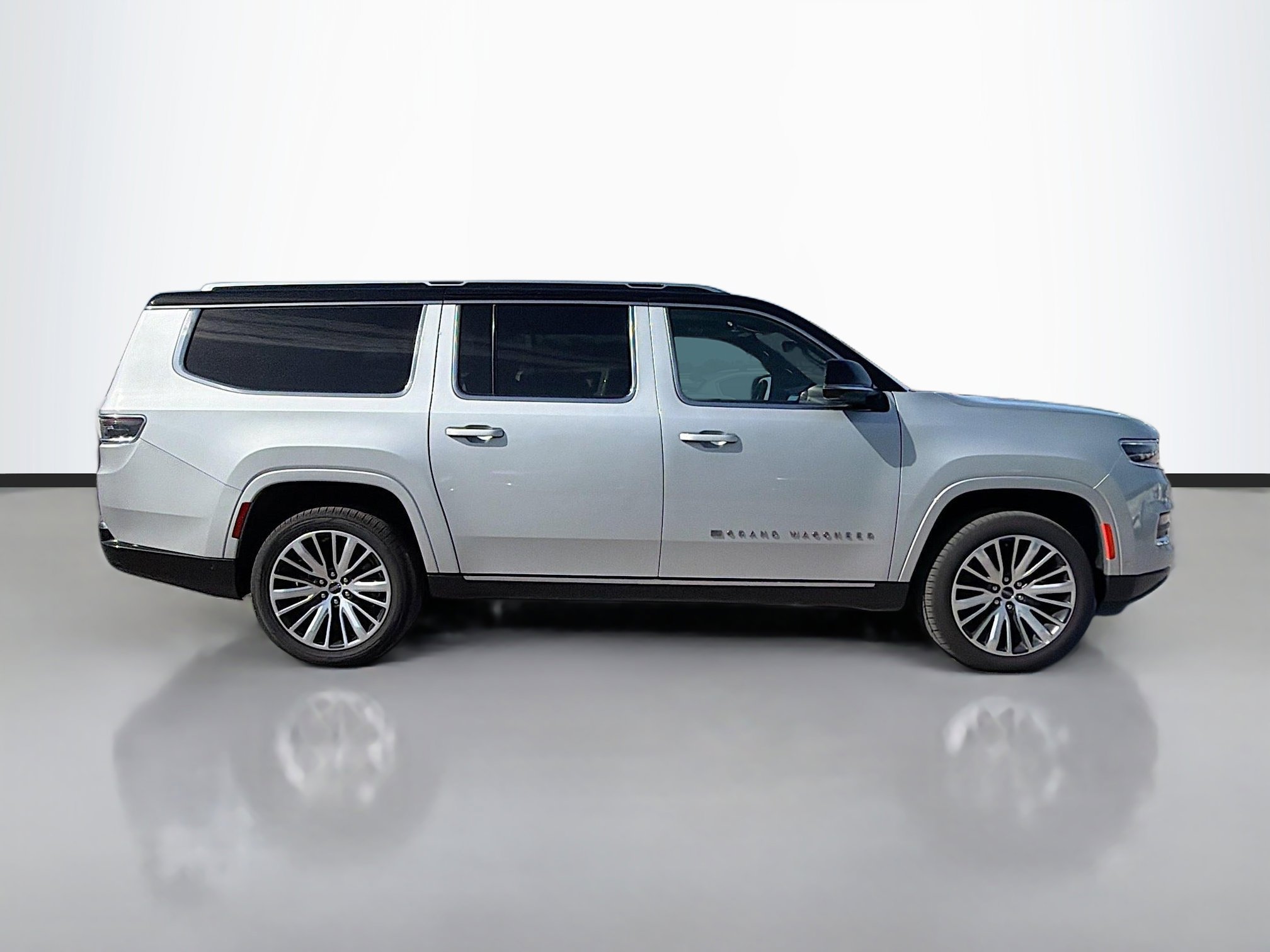 Used 2024 Jeep Grand Wagoneer L Series III image 6