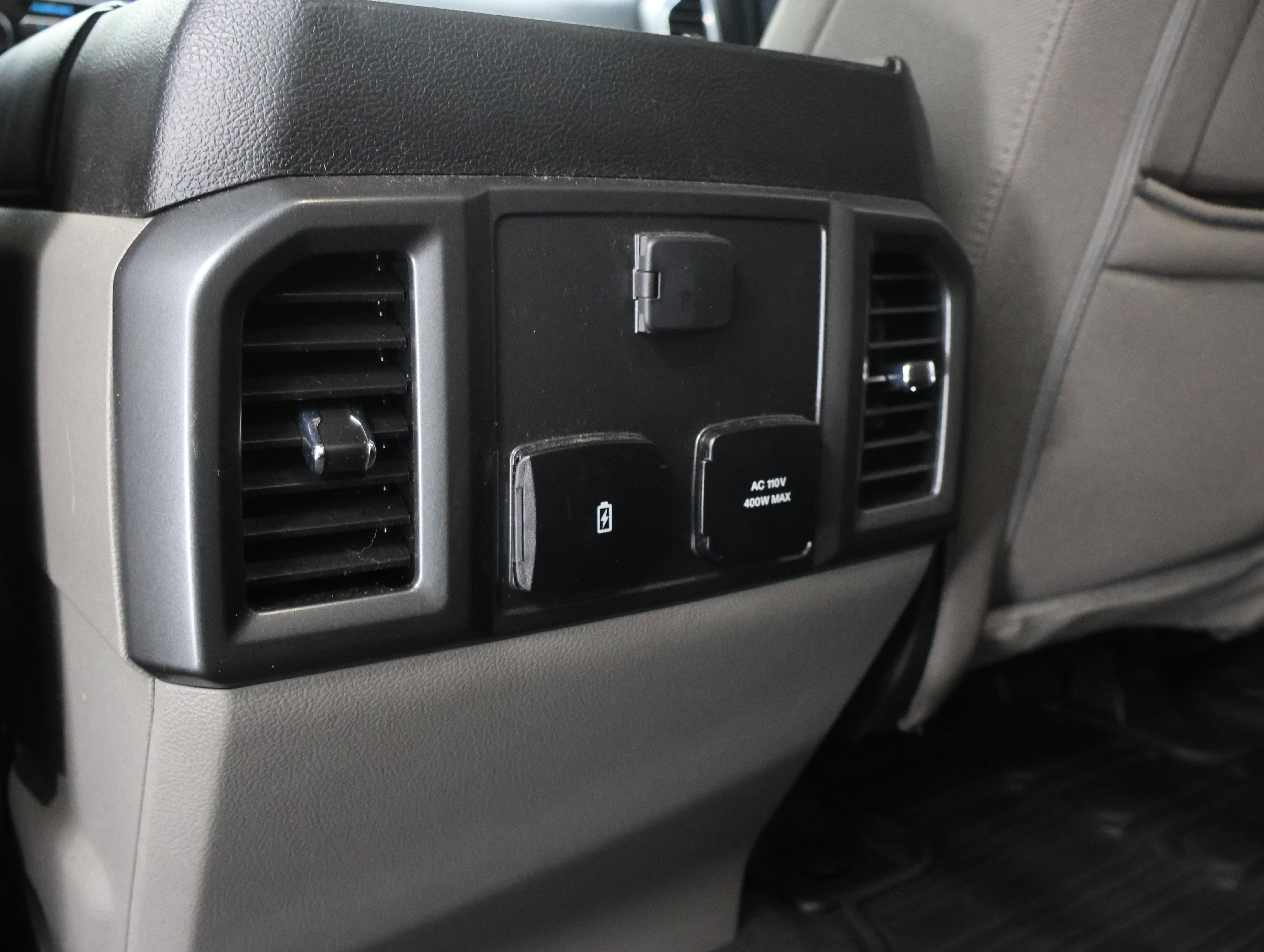 Used 2021 Ford F250 XLT w/ XLT Premium Package AWD/4WD image 35
