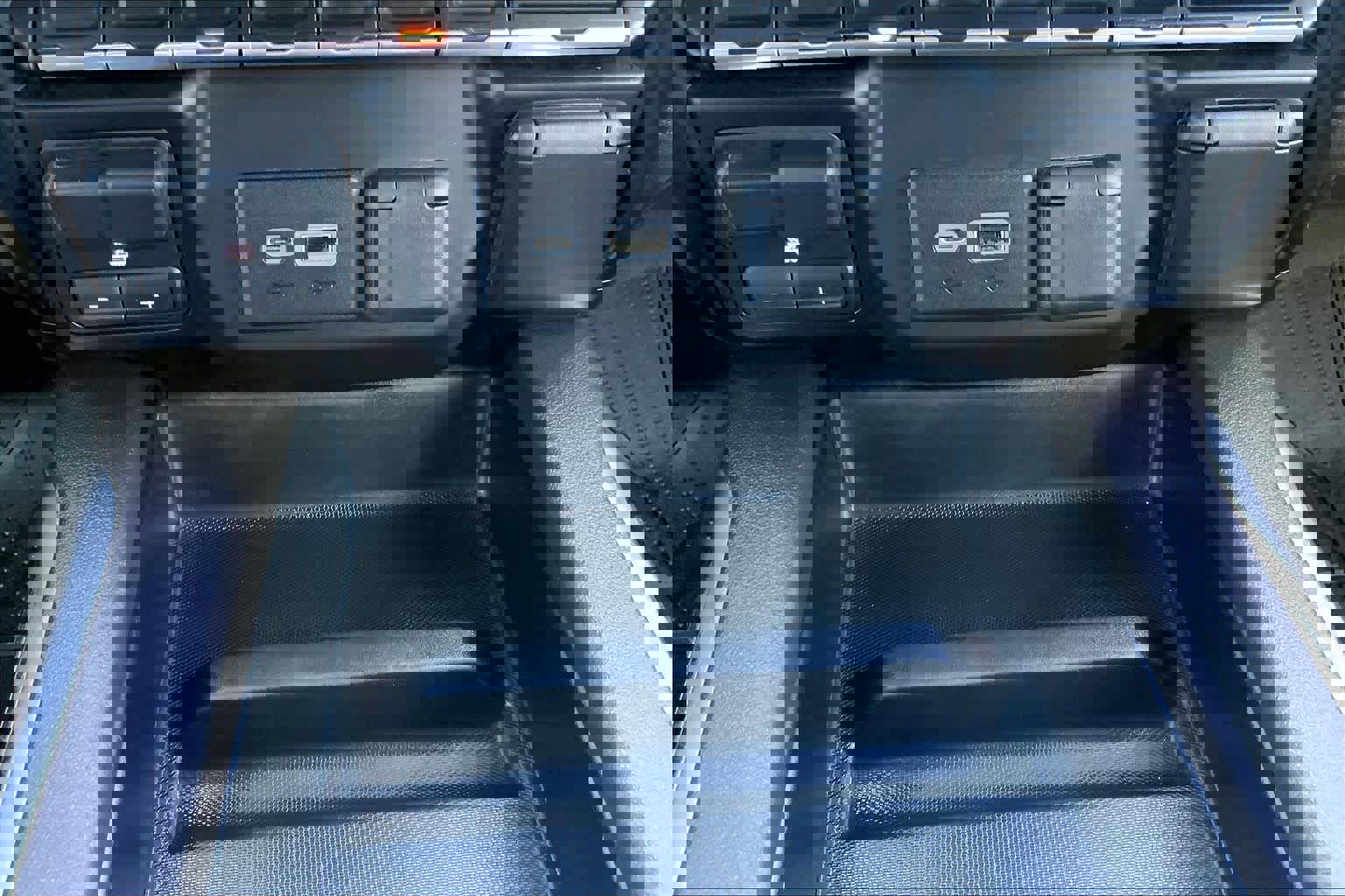 Used 2019 Chevrolet Silverado 1500 RST image 34