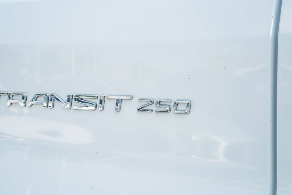 Used 2022 Ford Transit 250 148 High Roof Extended RWD image 10