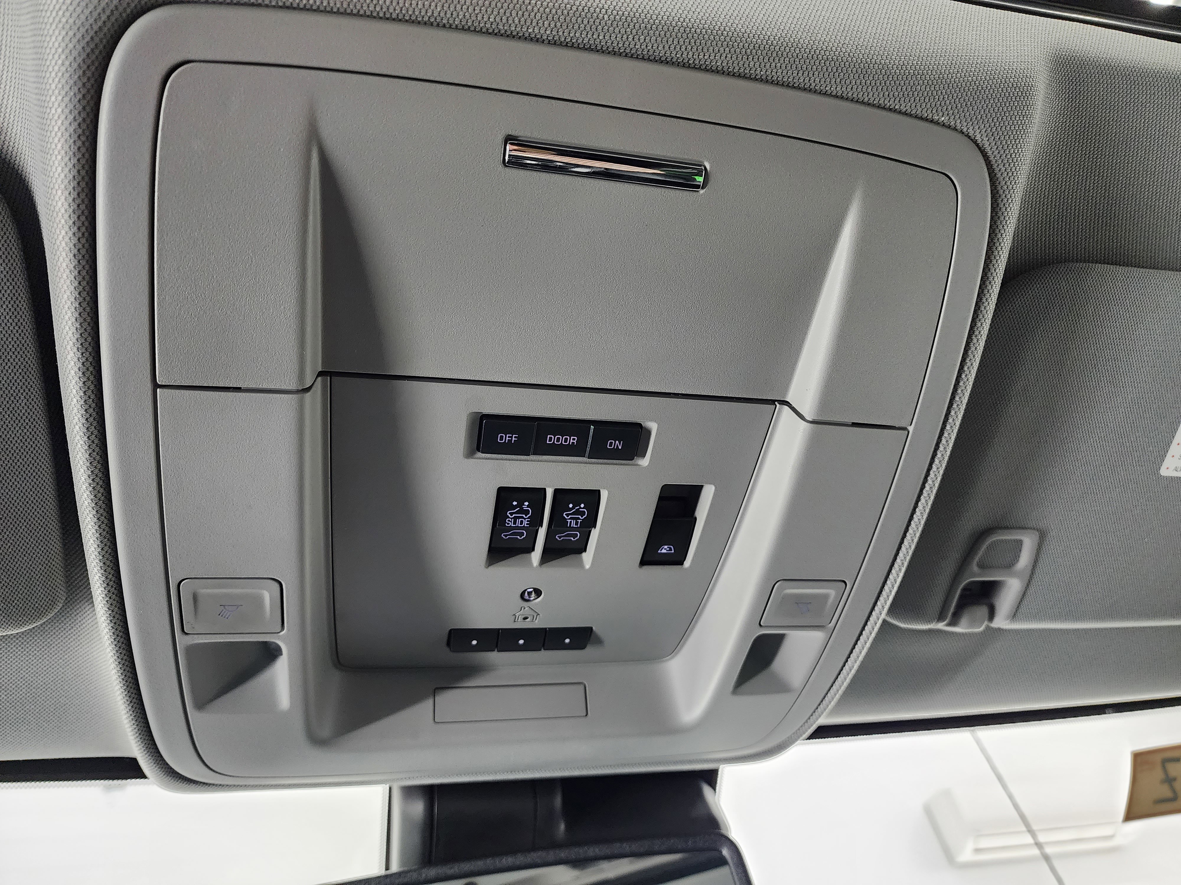 Used 2018 Chevrolet Silverado 3500 High Country w/ Duramax Plus Package image 48