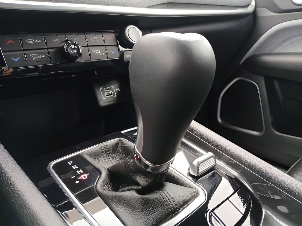 Used 2023 Jeep Compass Latitude w/ Convenience Group image 11