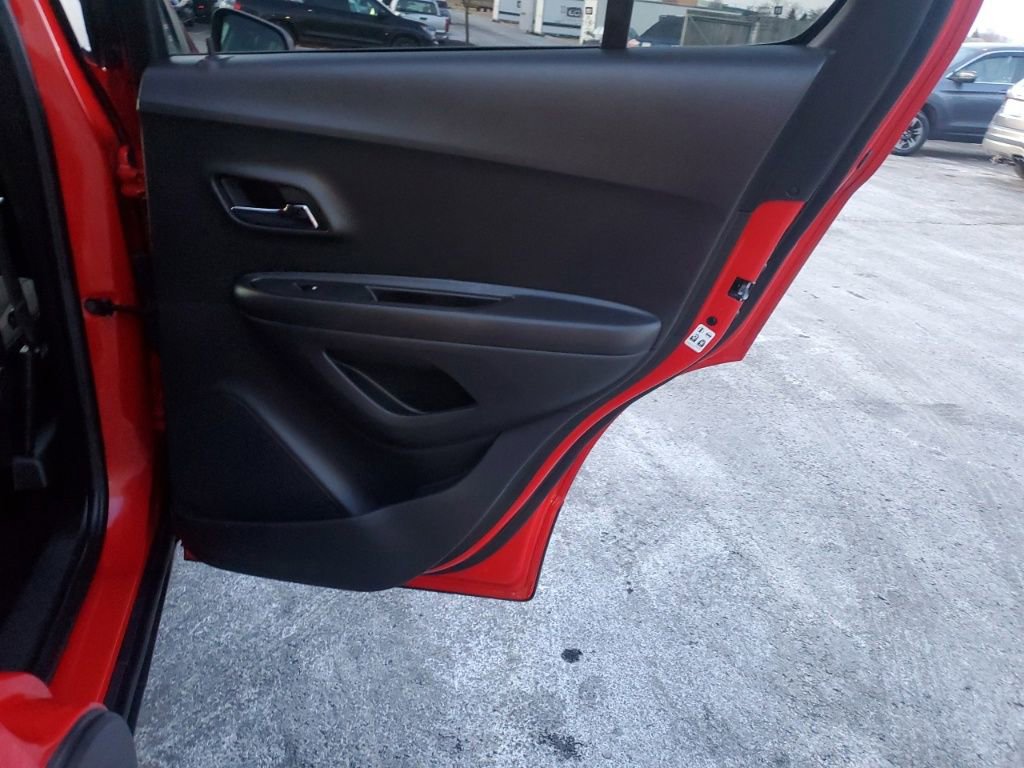 Used 2020 Chevrolet Trax LS w/ Tint and Cruise Package image 28