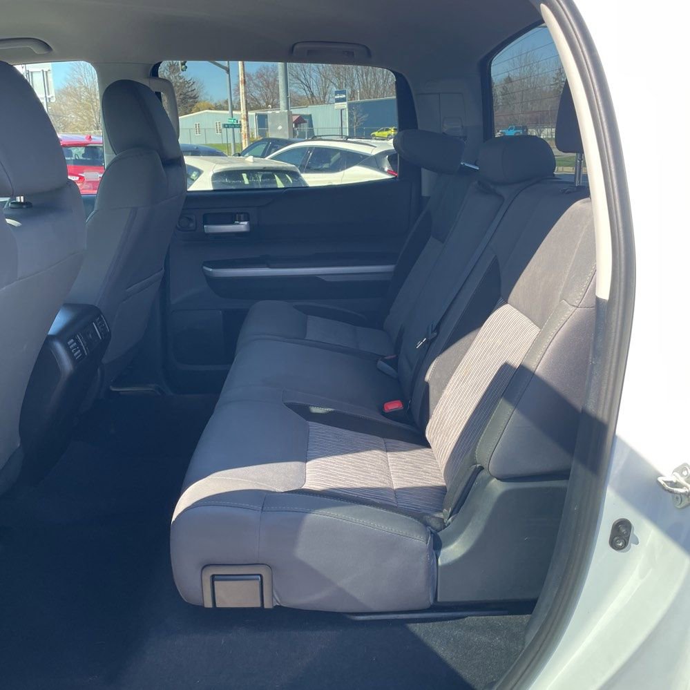 Used 2015 Toyota Tundra SR5 w/ TRD Off Road Package AWD/4WD image 8