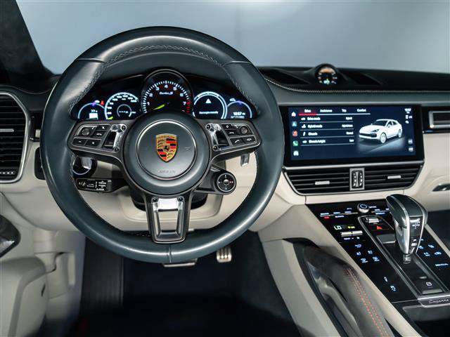Certified 2023 Porsche Cayenne Turbo S AWD/4WD image 28