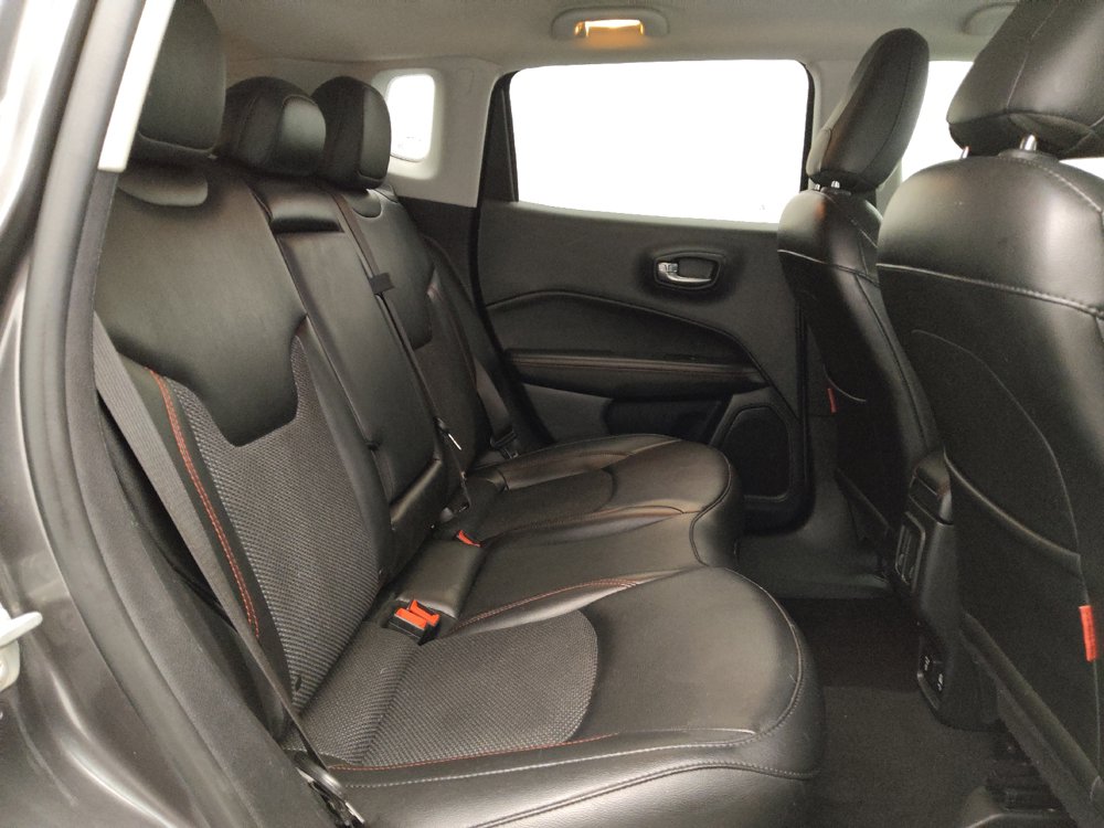 Used 2020 Jeep Compass Trailhawk AWD/4WD image 19