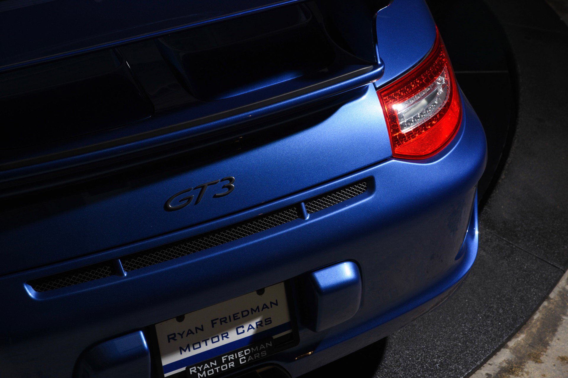 Used 2010 Porsche 911 GT3 RWD image 7