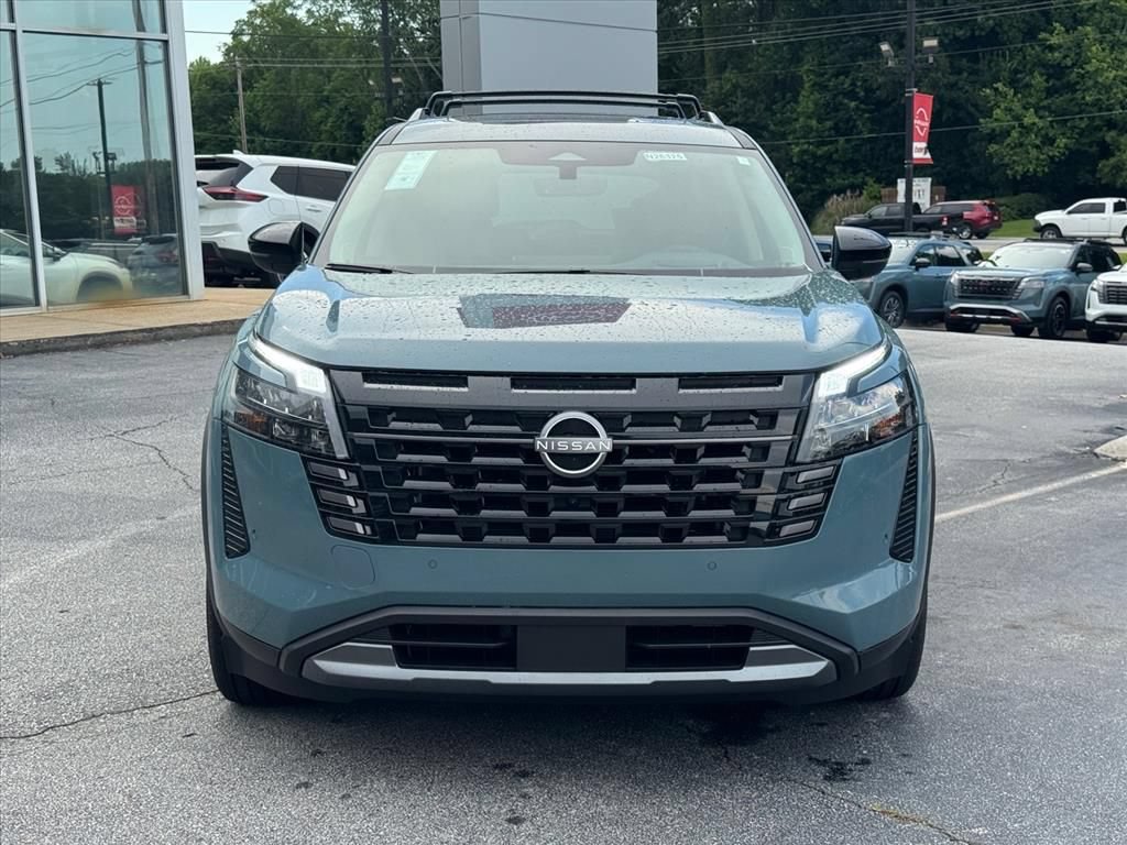 New 2026 Nissan Pathfinder Platinum w/ Lighting Package AWD/4WD image 8