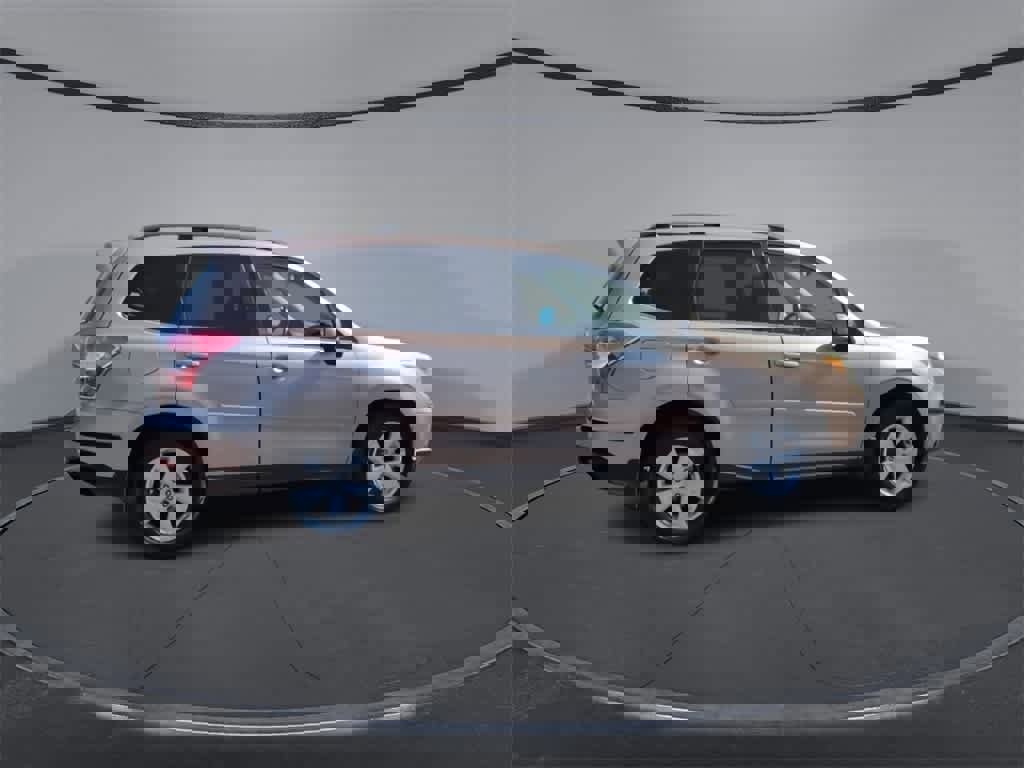 Used 2016 Subaru Forester 2.5i Limited image 9
