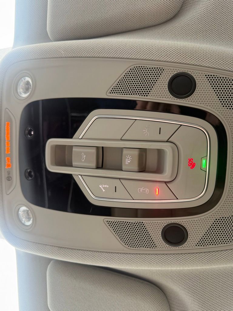 Used 2019 Audi Q8 Prestige image 18