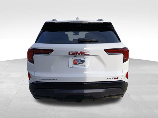 New 2026 GMC Terrain AT4 w/ Technology Package II AWD/4WD image 4
