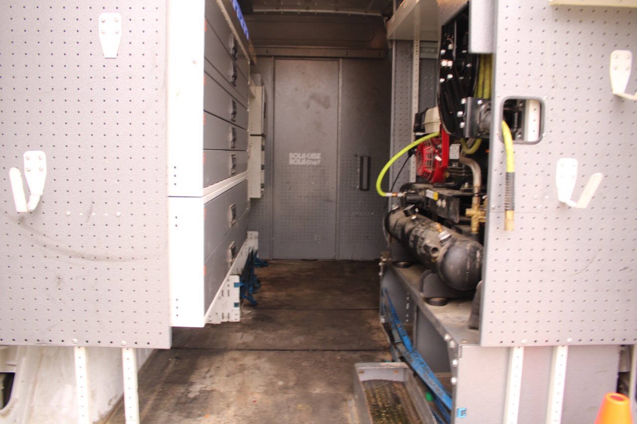 Used 2021 Freightliner Sprinter 2500 RWD image 13