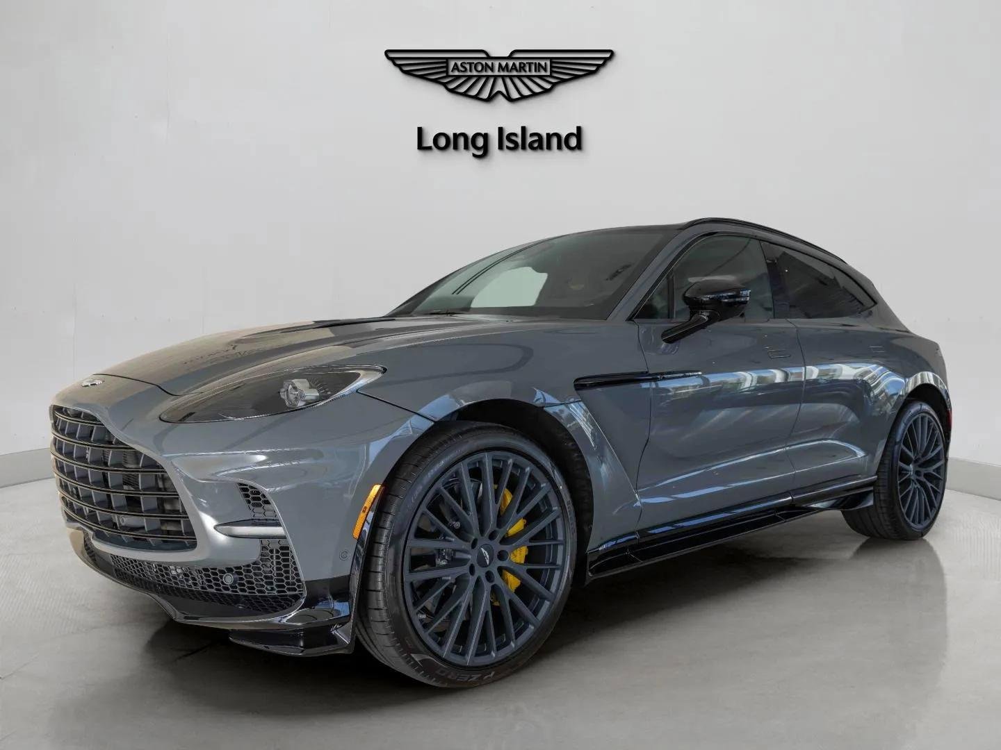 New 2025 Aston Martin DBX 707 image 1
