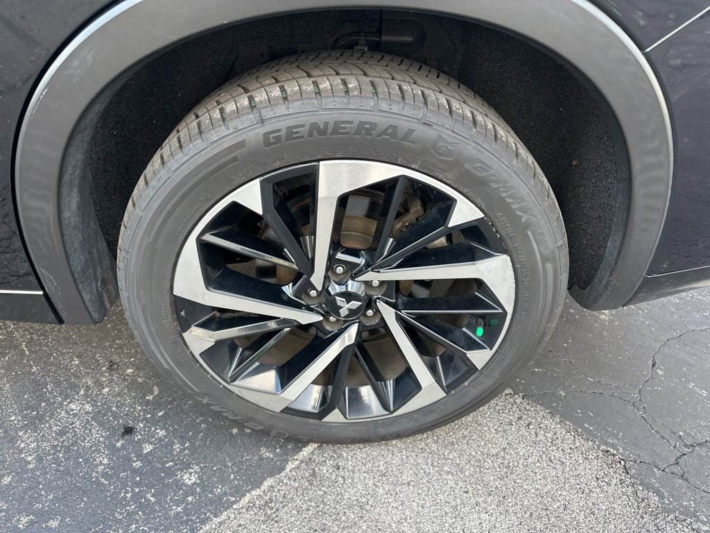 Used 2022 Mitsubishi Outlander SEL image 36