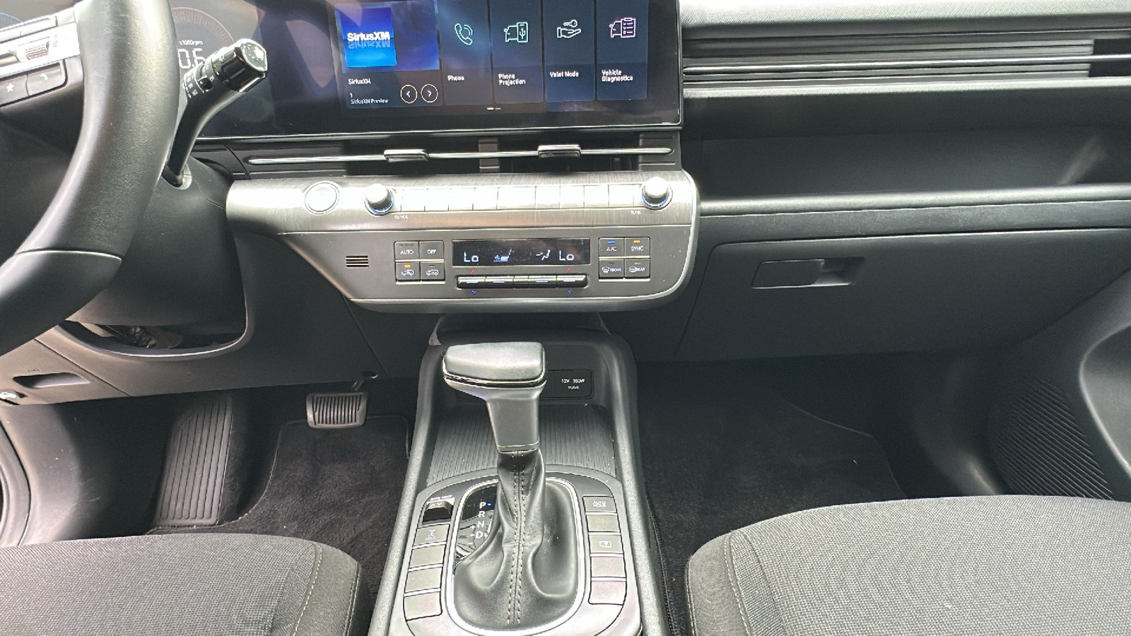 Used 2024 Hyundai Kona SEL AWD/4WD image 19