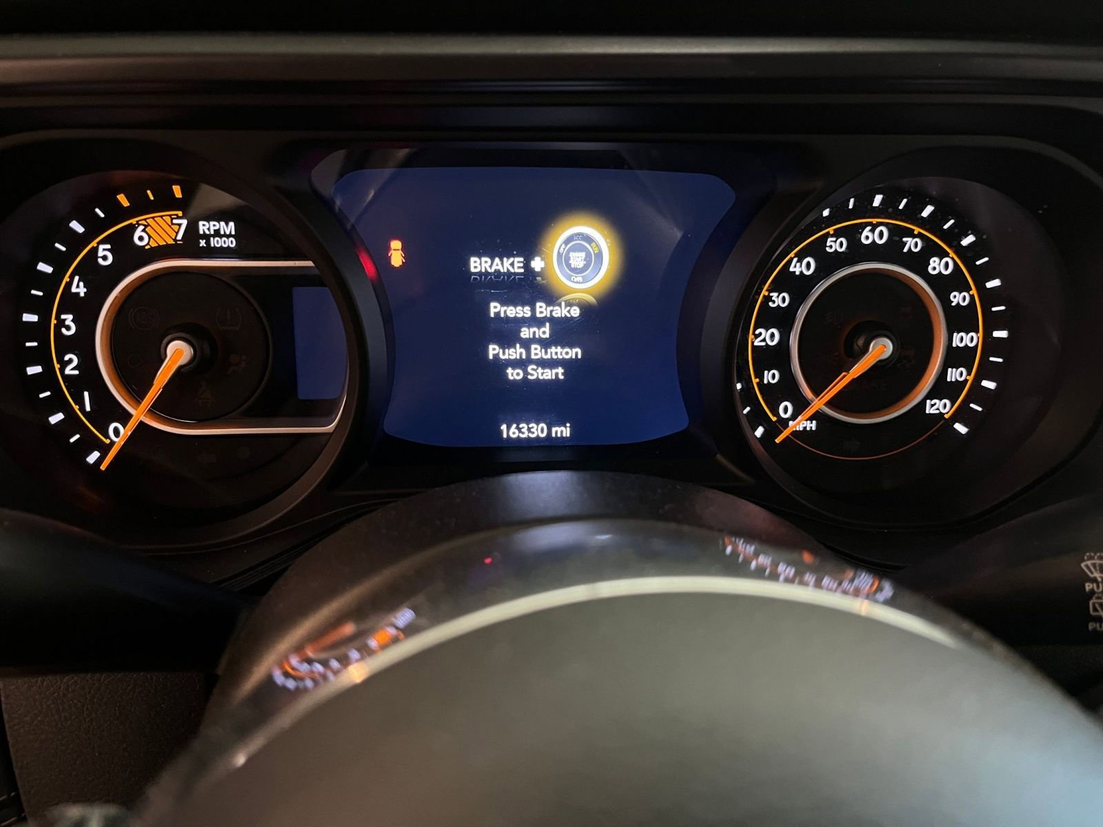 Used 2025 Jeep Wrangler Sahara image 40