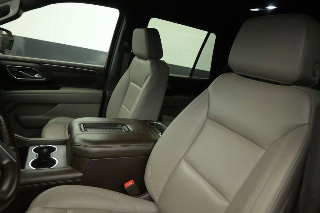 Used 2024 Chevrolet Tahoe LT AWD/4WD image 10