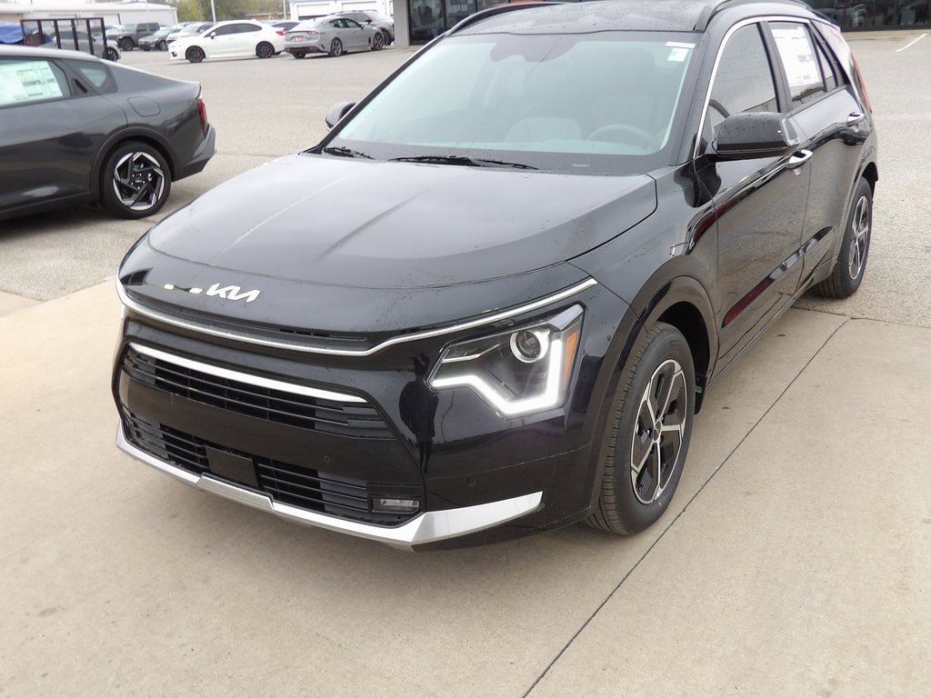New 2025 Kia Niro SX video 2