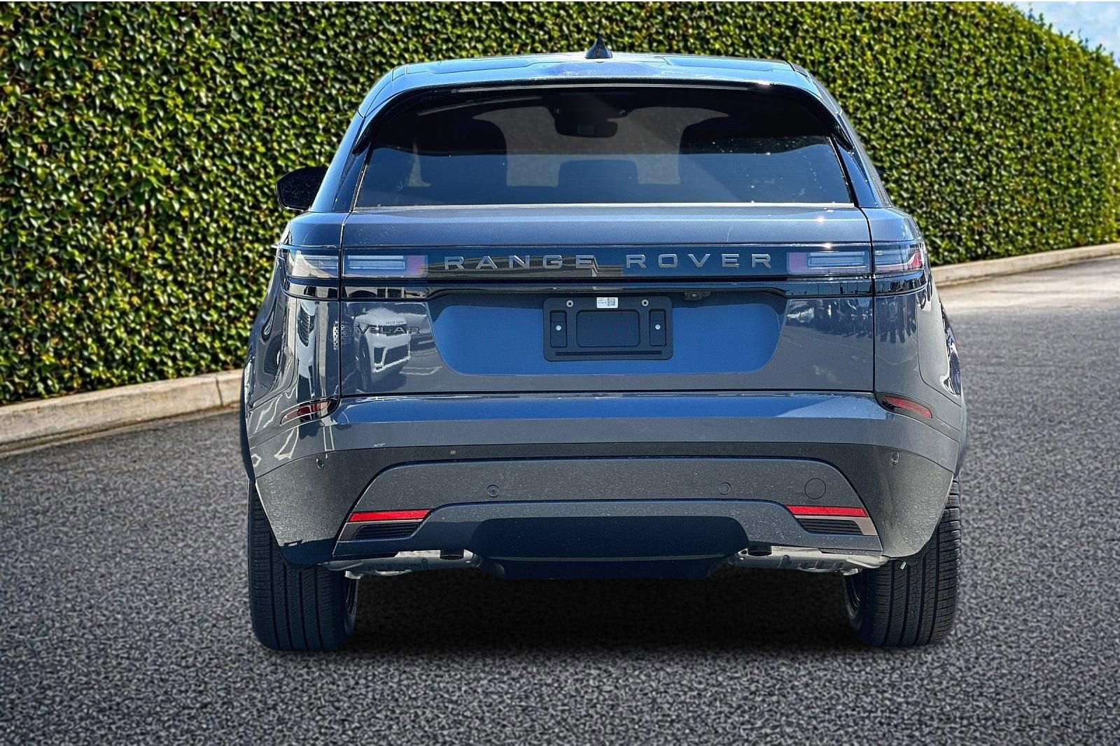 New 2024 Land Rover Range Rover Velar Dynamic SE AWD/4WD image 5
