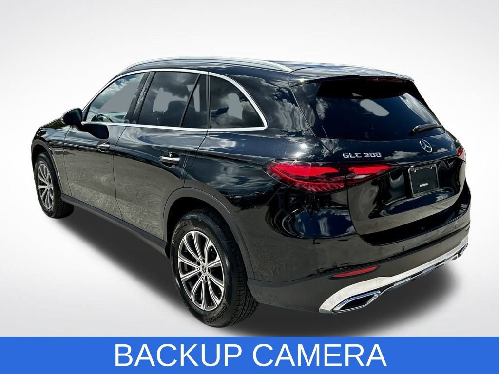 Used 2024 Mercedes-Benz GLC 300 4MATIC image 4