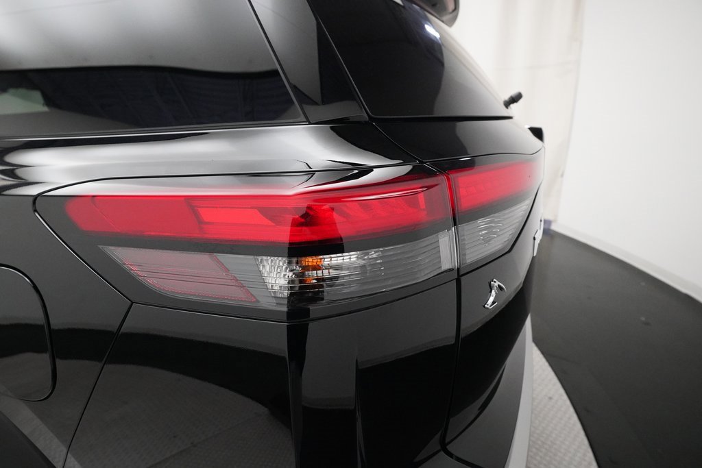 Certified 2024 Nissan Pathfinder Platinum w/ Cargo Package image 33