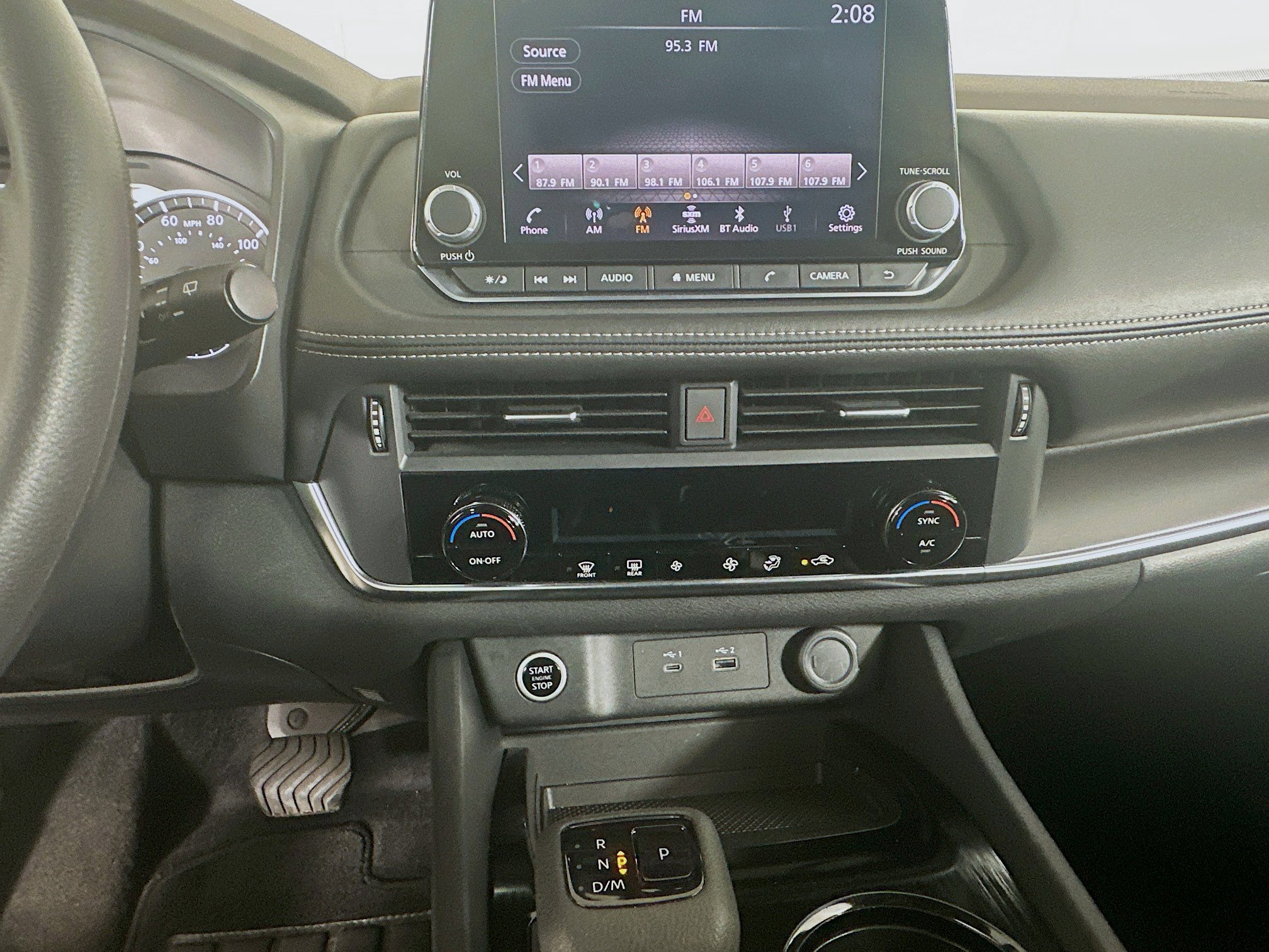 Used 2023 Nissan Rogue SV FWD image 23