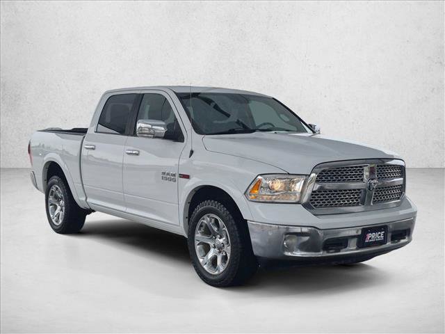 Used 2017 RAM 1500 Laramie w/ Convenience Group AWD/4WD image 3