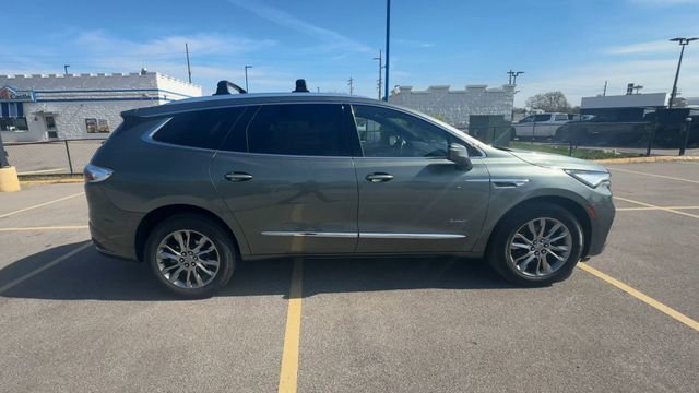 Used 2023 Buick Enclave Avenir w/ Avenir Technology Package image 9