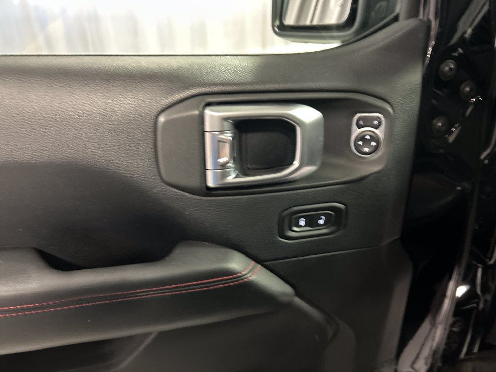 Used 2019 Jeep Wrangler Unlimited Rubicon AWD/4WD image 14