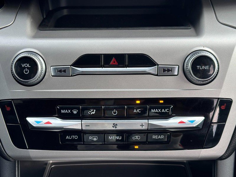 Used 2022 Ford Explorer XLT image 18