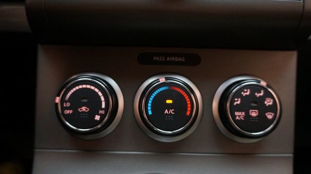 Used 2010 Nissan Sentra 2.0 SR image 16