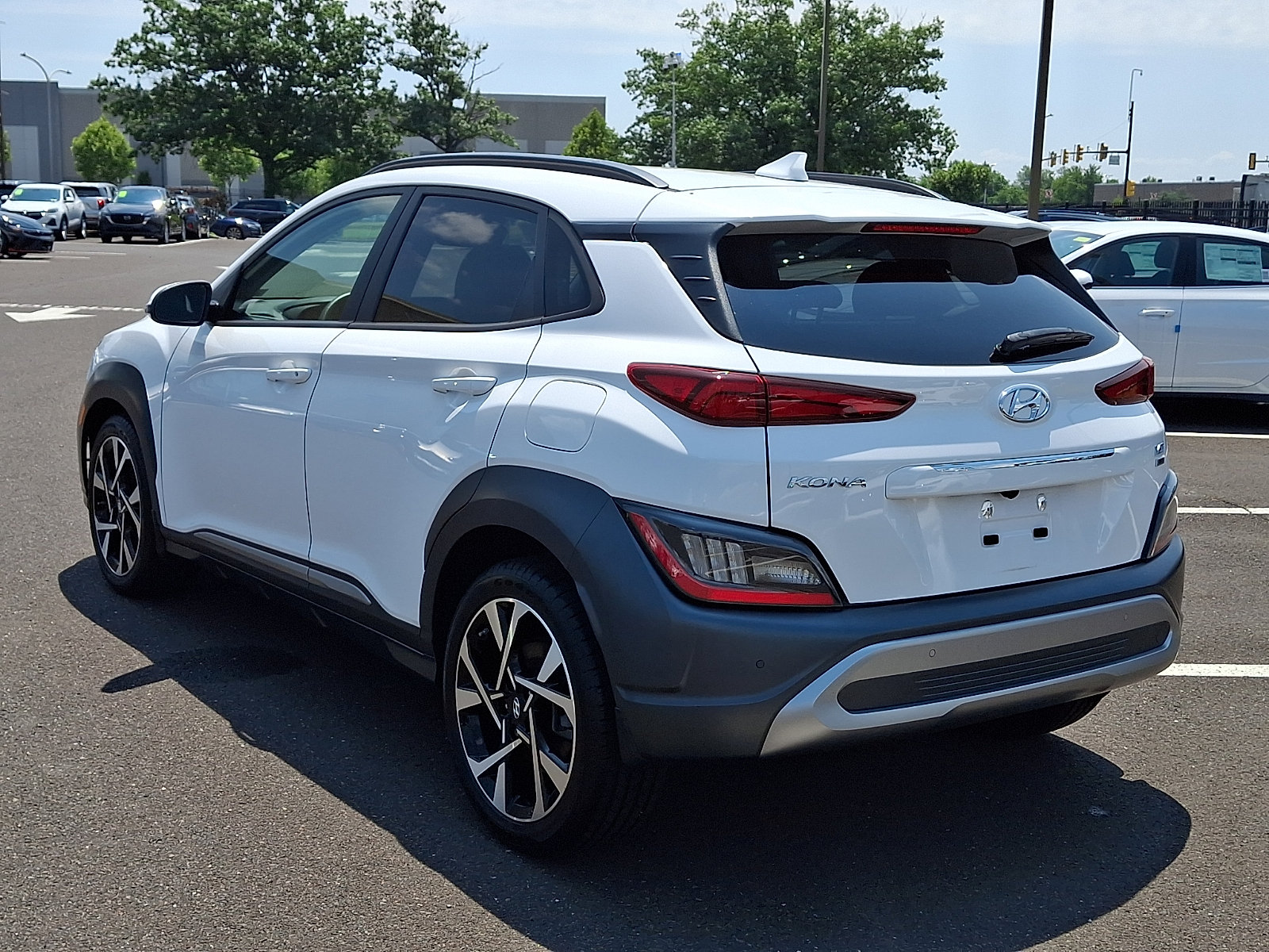 Certified 2023 Hyundai Kona Limited AWD/4WD image 4