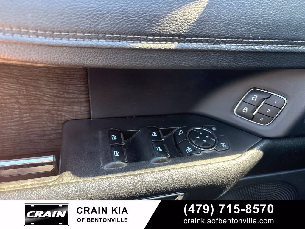 Used 2020 Ford Expedition Limited RWD image 14