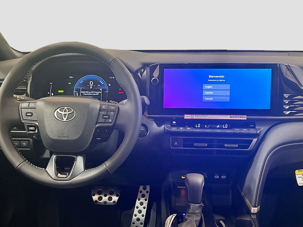 New 2026 Toyota Camry Hybrid FWD image 21