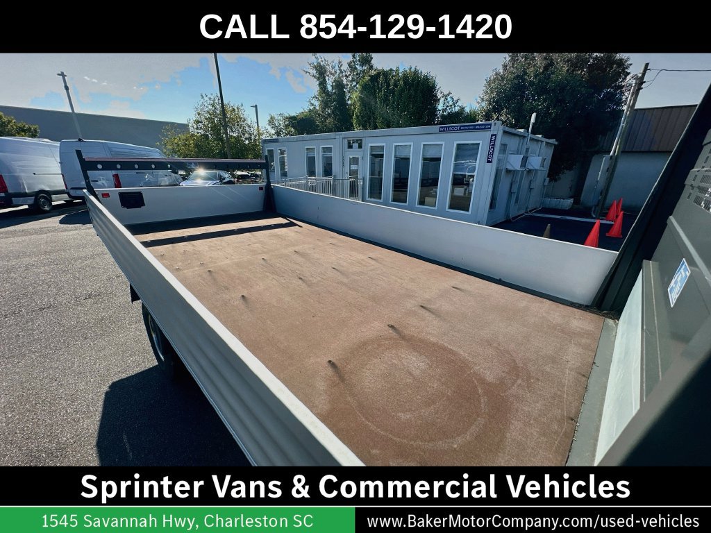 Used 2015 Freightliner Sprinter 3500 RWD image 23