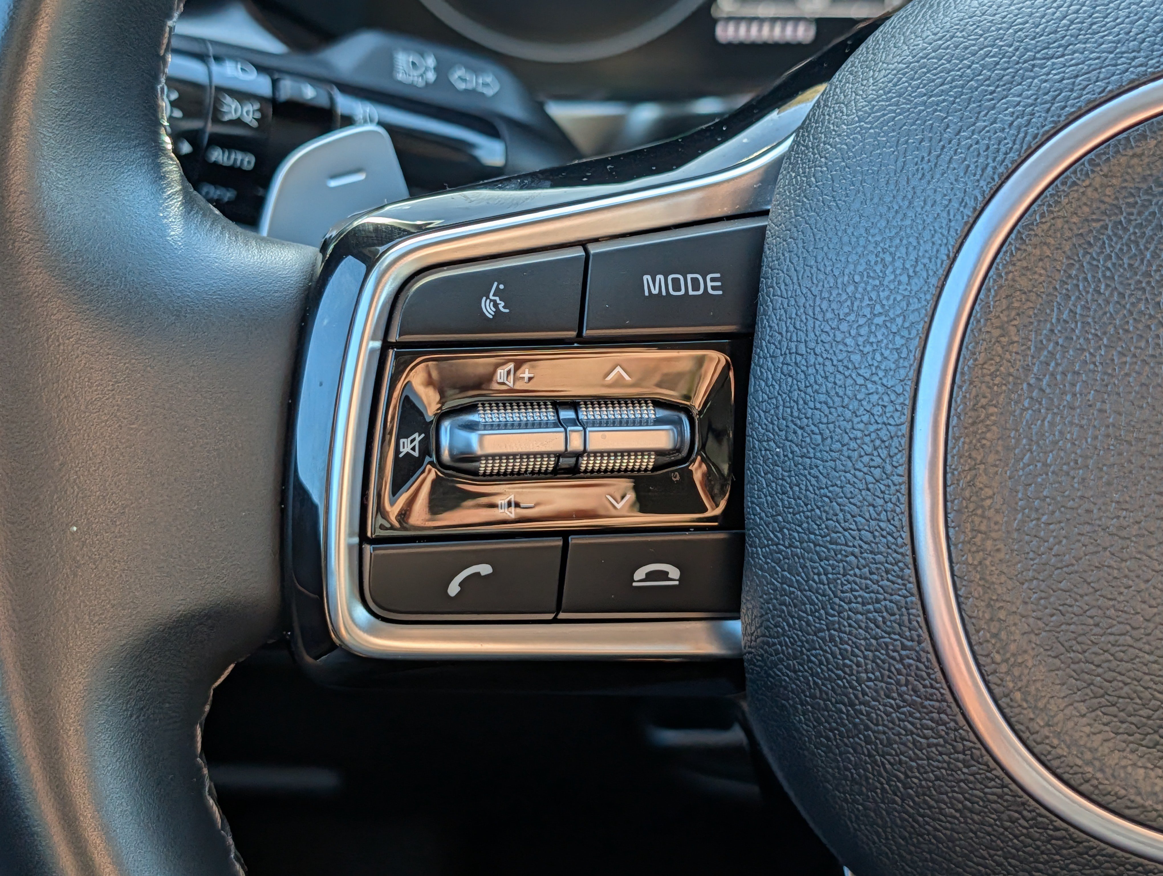 Certified 2023 Kia Sorento EX FWD image 31