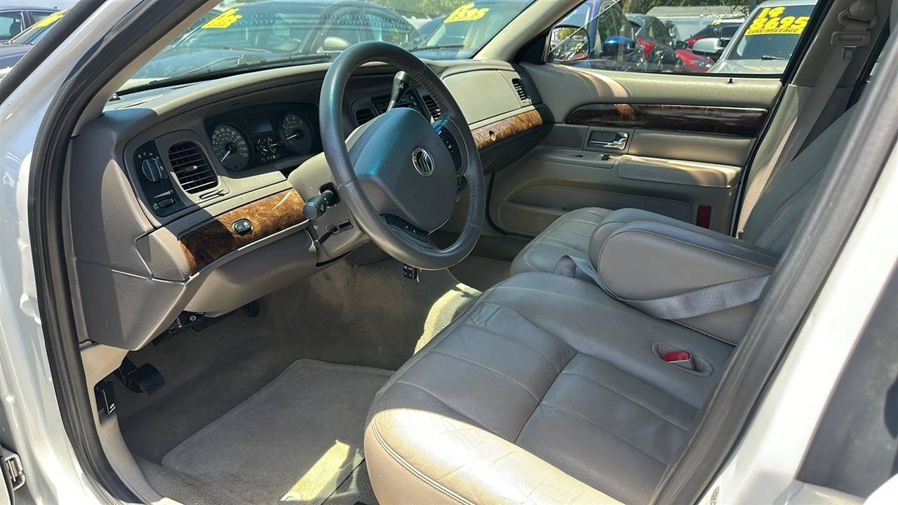 Used 2011 Mercury Grand Marquis LS RWD image 23