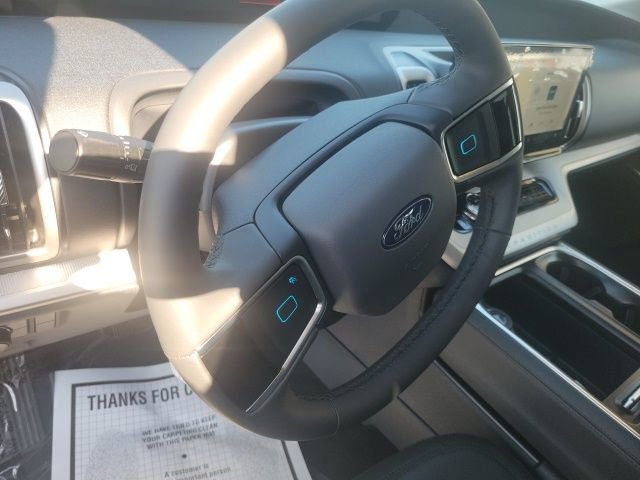 New 2026 Ford Expedition Active image 13