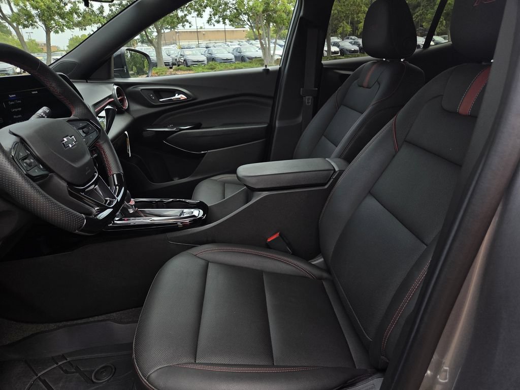 New 2026 Chevrolet Trax RS w/ Driver Confidence Package FWD image 15