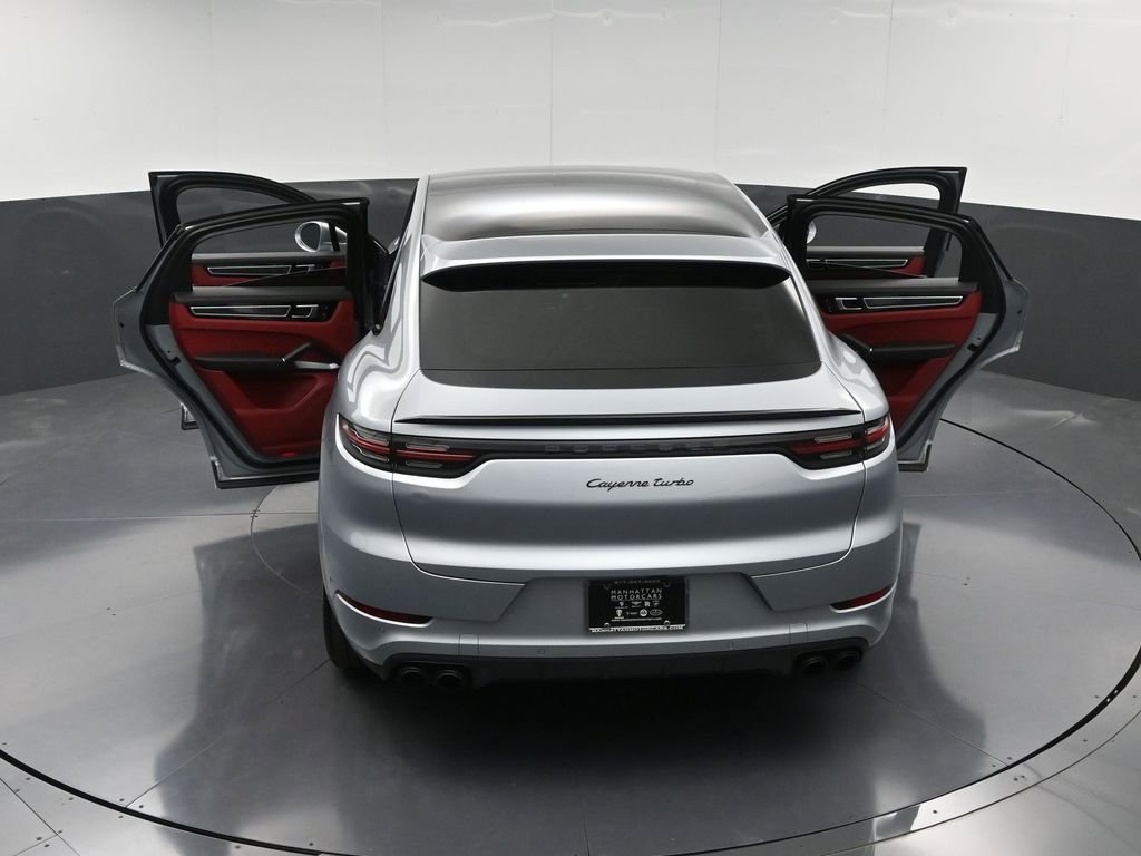 Certified 2022 Porsche Cayenne Turbo AWD/4WD image 36