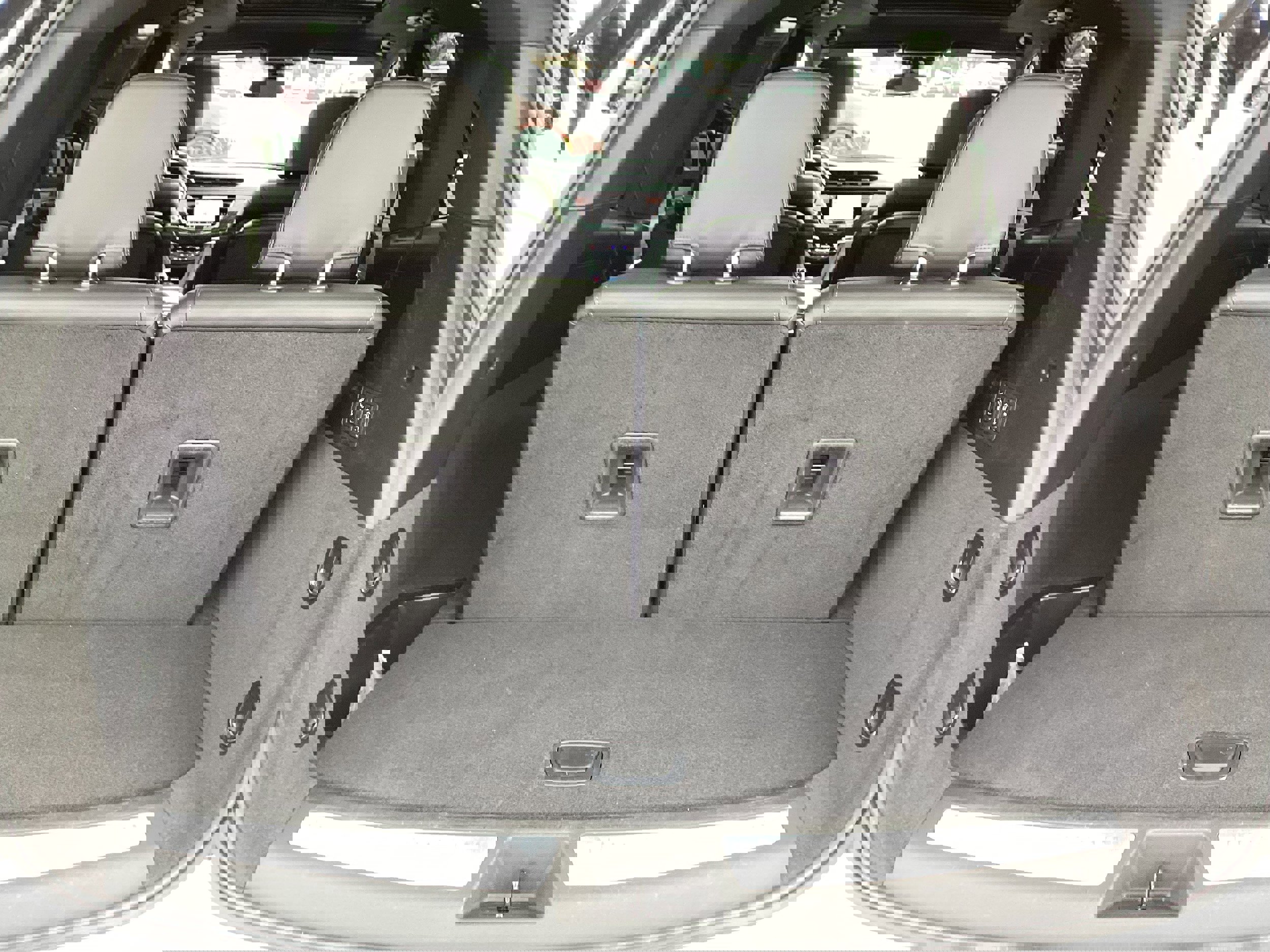 Used 2025 Cadillac XT6 Premium Luxury image 15