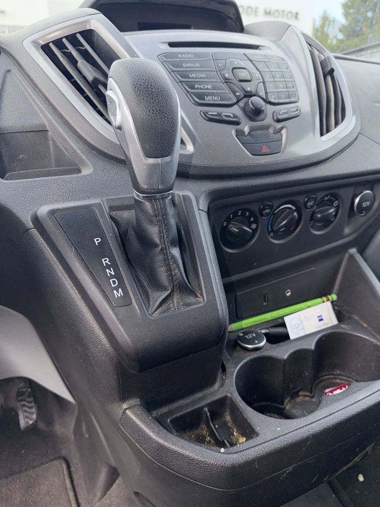 Used 2016 Ford Transit 350 XLT image 3