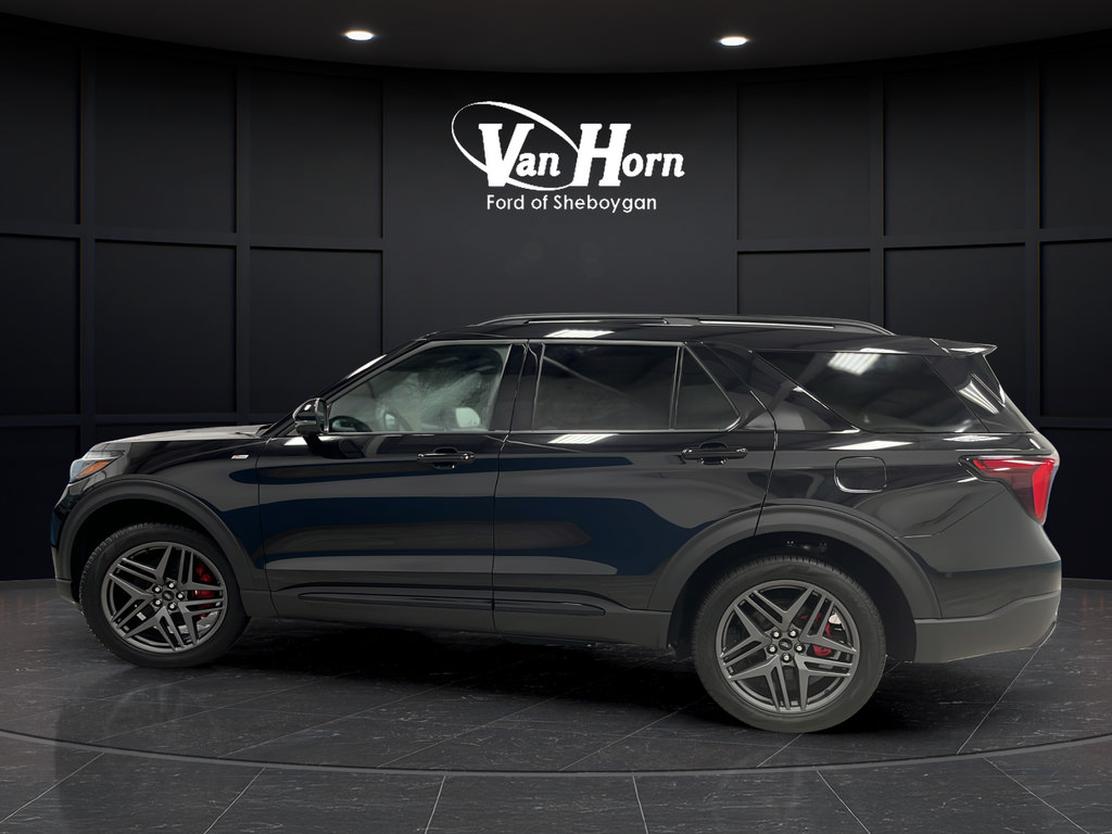 Used 2026 Ford Explorer ST-Line w/ ST-Line Street Pack AWD/4WD image 4