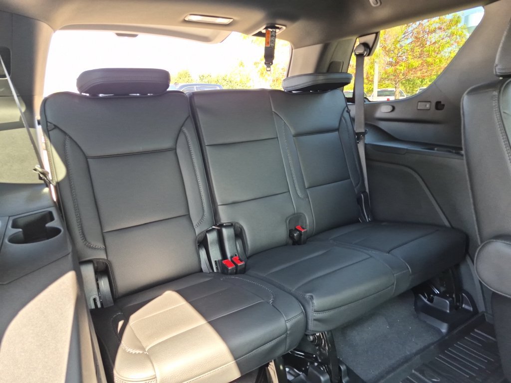 New 2026 GMC Yukon Denali w/ Denali Reserve Package AWD/4WD image 35