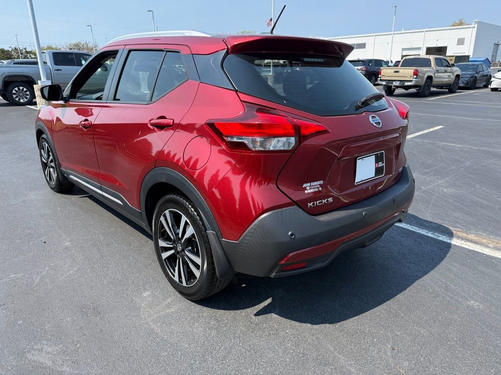 Used 2020 Nissan Kicks SR image 4