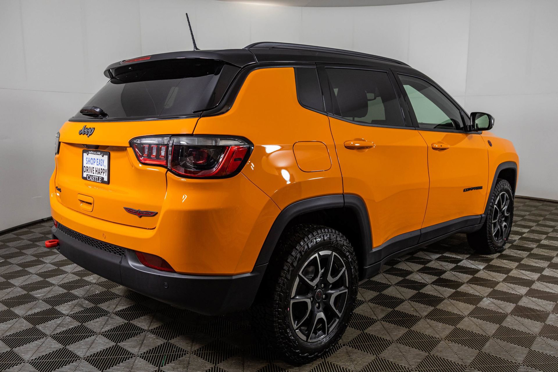 New 2026 Jeep Compass Trailhawk image 15