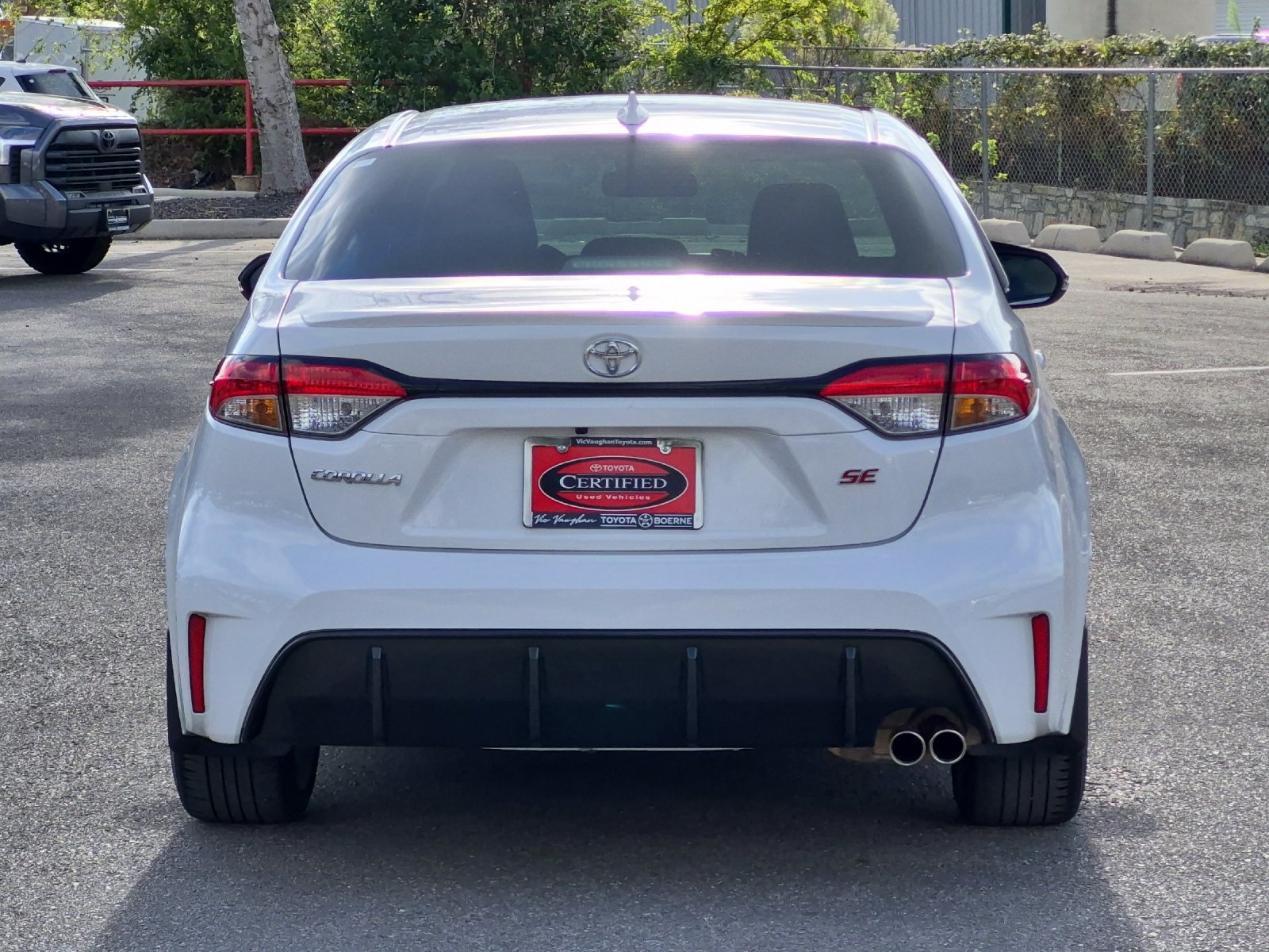 Certified 2025 Toyota Corolla SE FWD image 4
